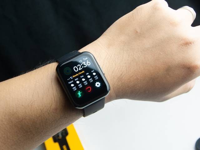 Smartwatch Terjangkau Yang Nyaris Serupa Dengan Merek Apple