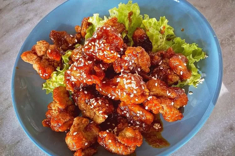 Korean Chicken Popcorn, Pedas Dan Manisnya Tidak Monoton