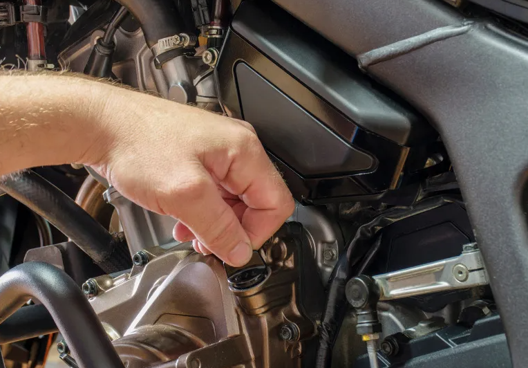 Oli Motor Bisa Stres, Ini Penyebabnya