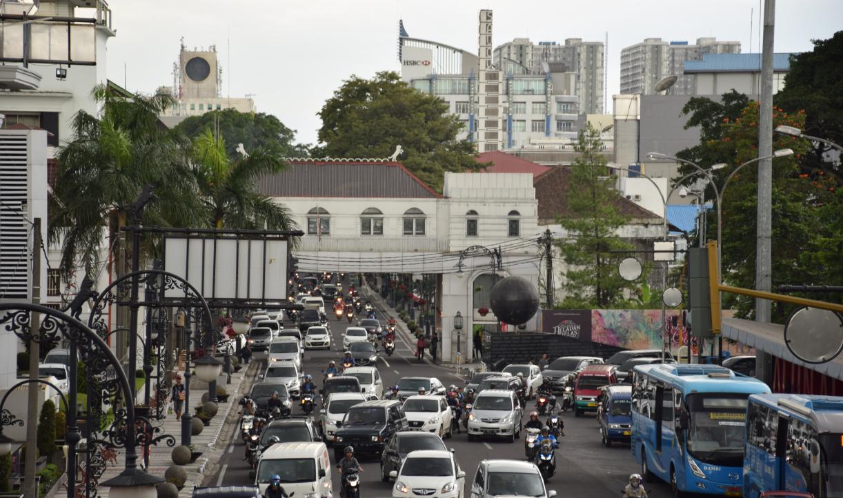 Dampak Urbanisasi Terhadap Kehidupan Di Perkotaan Indonesia