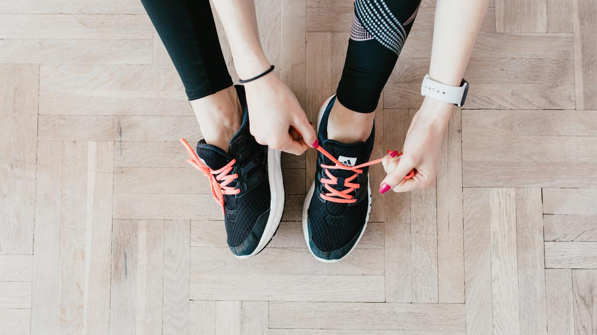 Panduan Memilih Sepatu Olahraga Yang Tepat