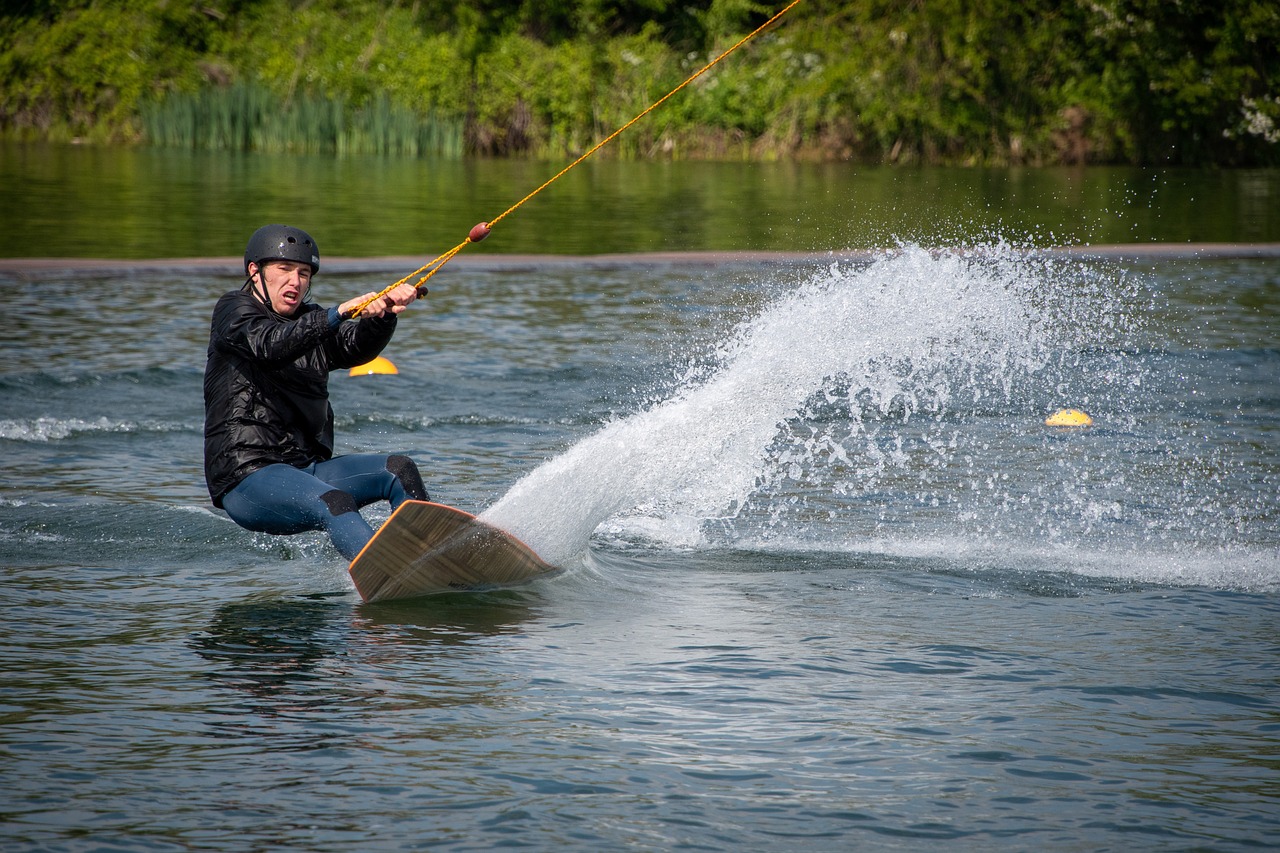 Olahraga Air Yang Menantang Untuk Di Coba Di Musim Panas