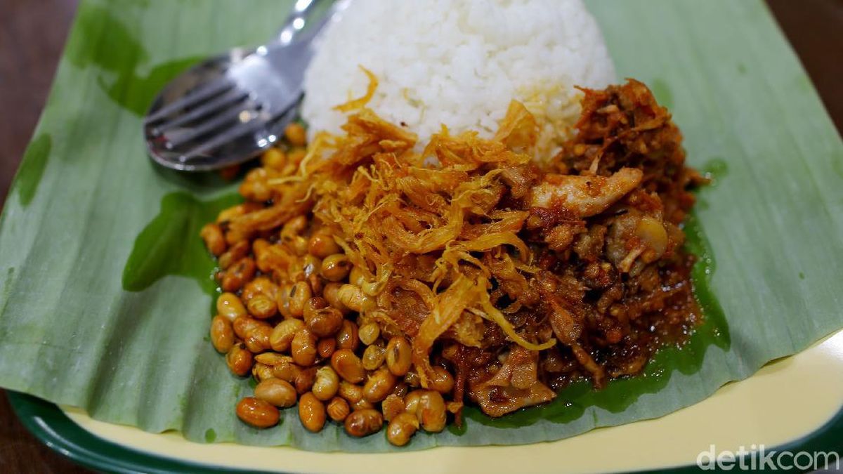 Nasi Puyung Kuliner Pedas Khas Lombok Yang Bikin Ketagihan