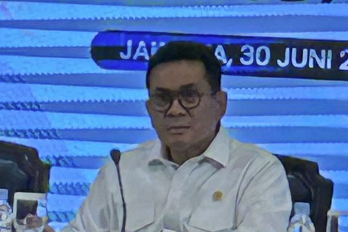 Impor Pakaian Jadi Wajib Kantongi Pertek & Surveyor