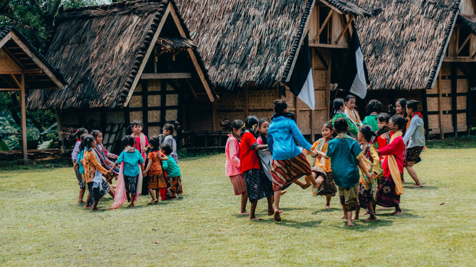 Daya Pikat Sejarah Warisan Akar Budaya Sunda