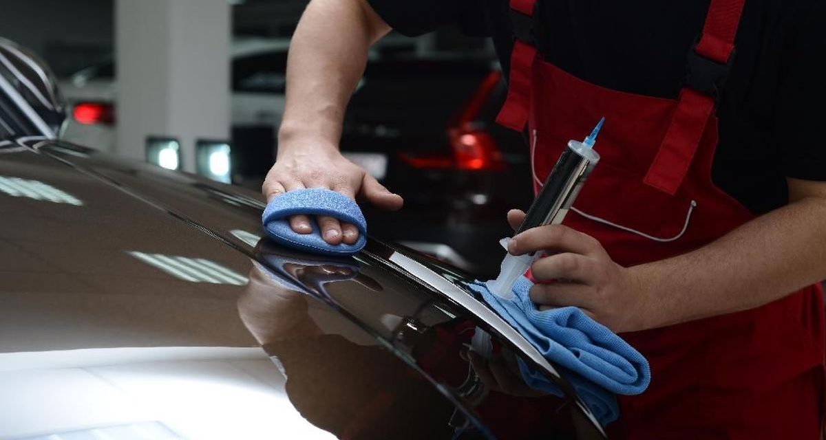 Menjaga Kilau Cat Mobil Tetap Seperti Baru Meski Sering Terjemur