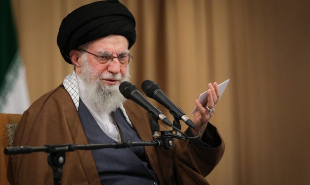 Khamenei Di Incar, Presiden Iran Langsung Ultimatum Perang