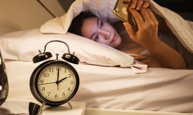 Begadang Bisa Mempercepat Kerusakan Jantung, Ini Kata Dokter