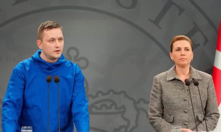 PM Greenland Tegaskan Tolak Gabung Amerika Serikat