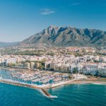 Kota Marbella Menawarkan Pantai Dengan Pasir Putih Yang Indah