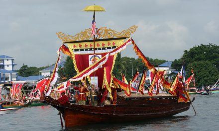 Lepa Lepa Perahu Tradisional Bugis Yang Sarat Nilai Budaya