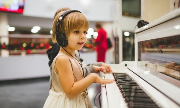 Hobi Bermain Musik Punya Banyak Manfaat Positif