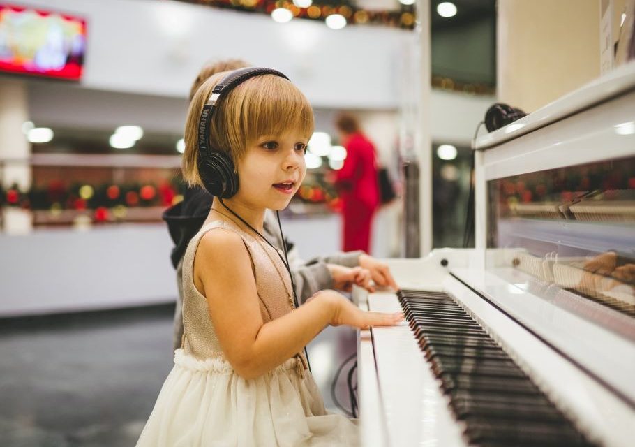 Hobi Bermain Musik Punya Banyak Manfaat Positif