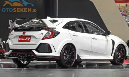 Mobil Honda Civic Desain Elegan Dan Banyak Di Minati