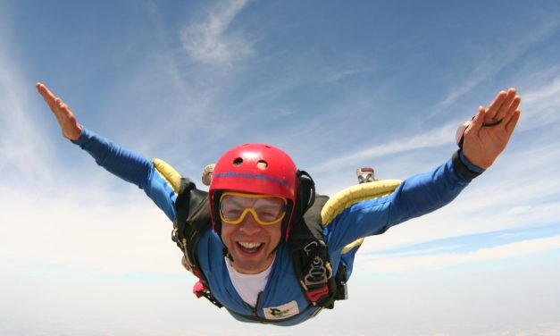 Olahraga Skydiving, Persiapan Meluncur Dari Ketinggian