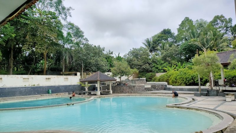 Kolam Air Panas