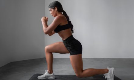 Ingin Membentuk Otot Glutes, Coba Gerakan Berikut