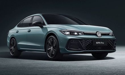 Mobil Volkswagen Passat Sedan Mid-Size Yang Populer