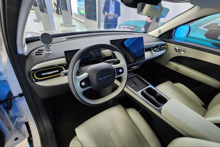 Chery New QQ Mobil Unik Dengan Interior Dan Eksterior Futuristik