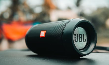 Speaker Portable Paling Oke Di Tahun Ini Spek Mumpuni