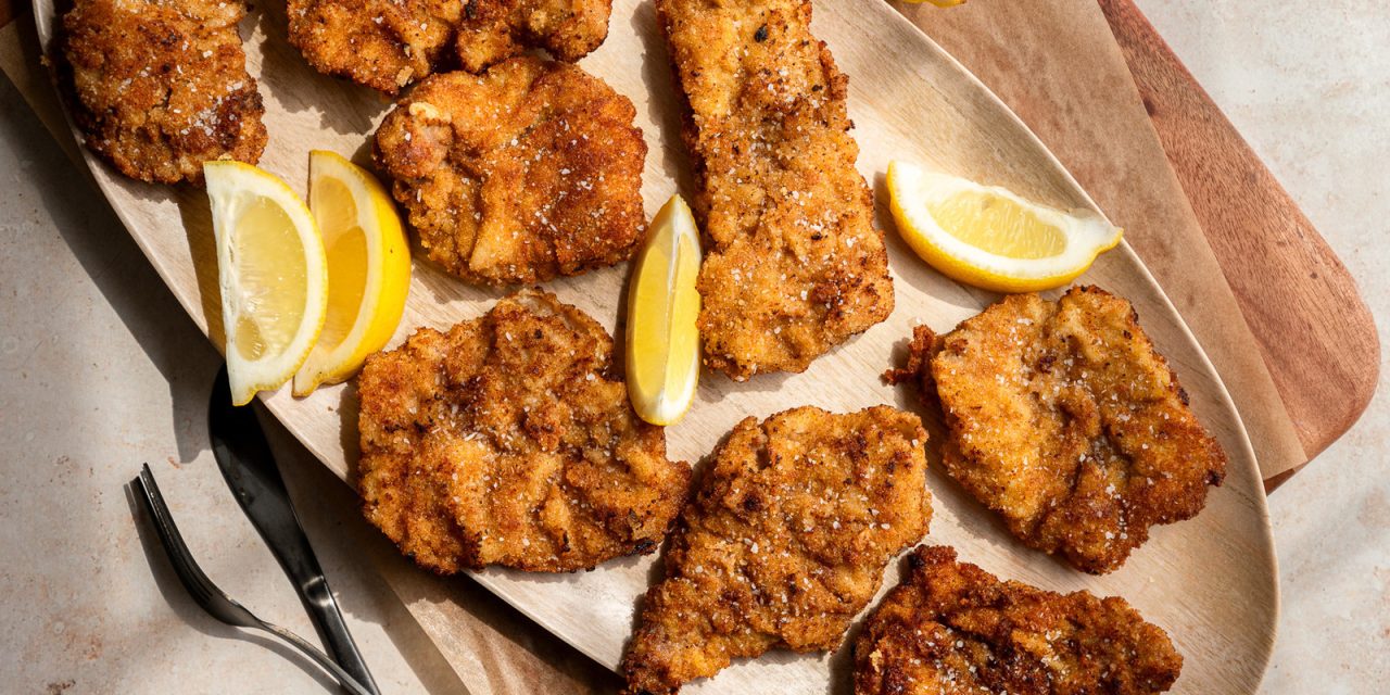 Wiener Schnitzel Hidangan Khas Yang Populer Di Austria