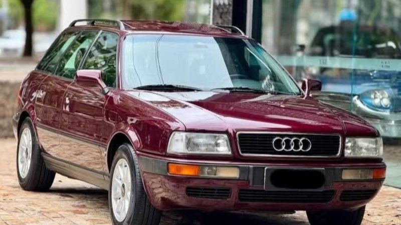 Mobil Audi 80