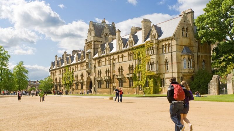 Universitas Oxford
